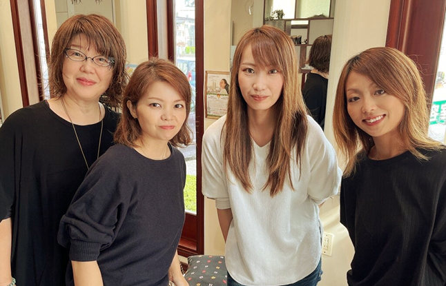 メイクスモアスタッフ